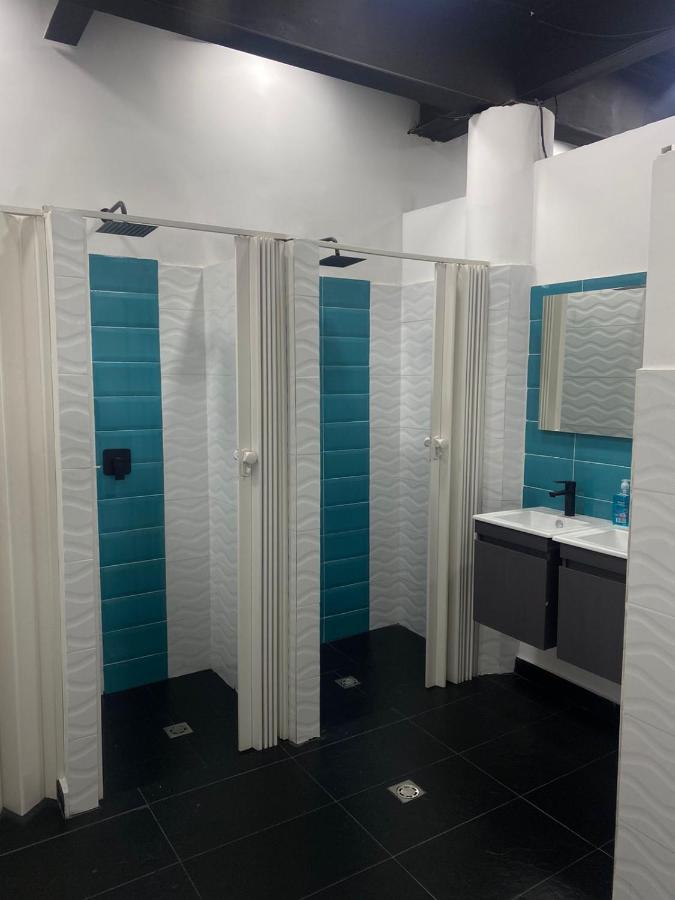 מדיין Hotel Hostal Caps San Diego מראה חיצוני תמונה