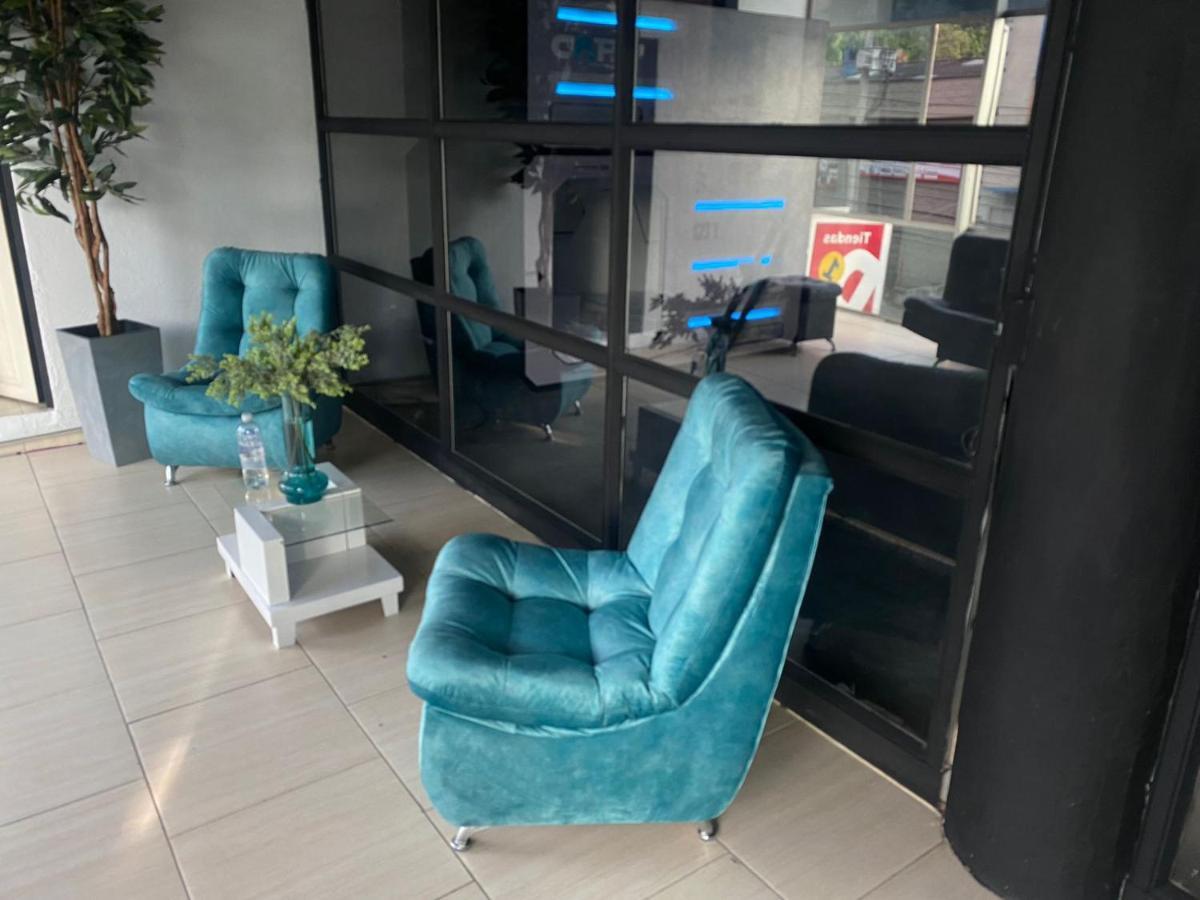 מדיין Hotel Hostal Caps San Diego מראה חיצוני תמונה